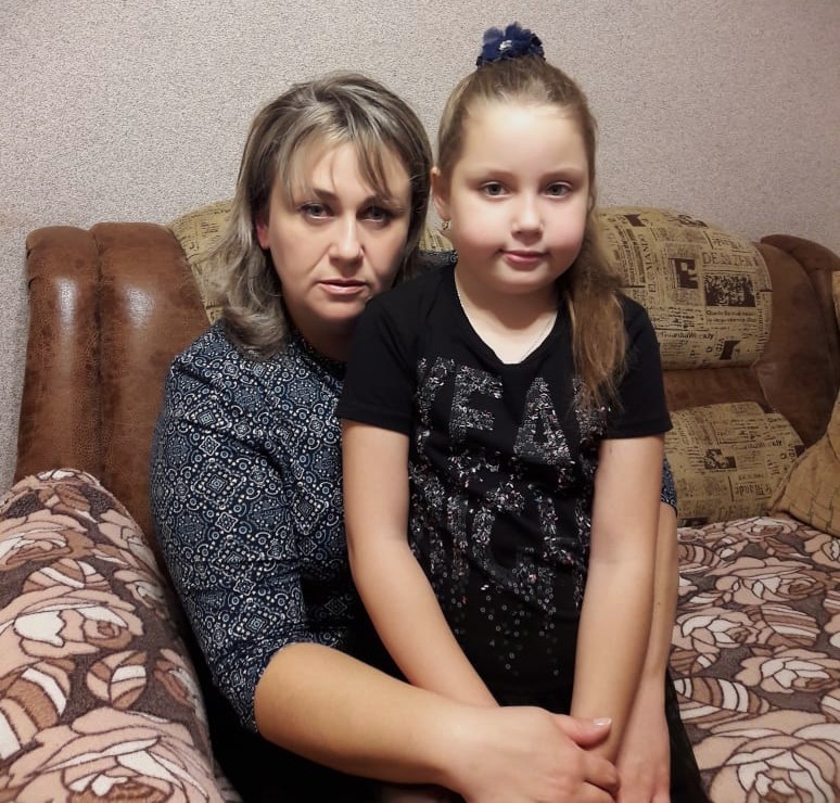 Наталья Ионичева с дочерью Аленой.jpg Наталья Ионичева с дочерью Аленой.jpg